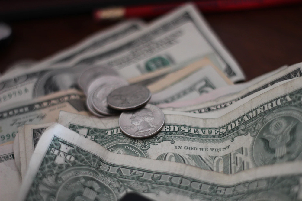 How to Teach Kids Financial Literacy: Building Self-Control and Savings Habits