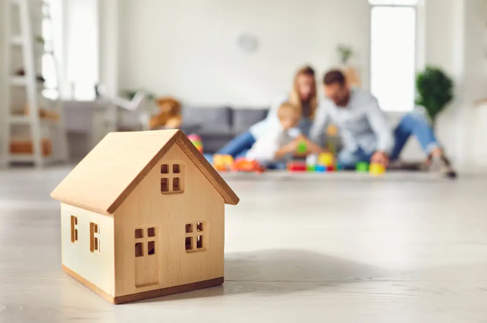 Who Keeps the House in a Divorce? Who Keeps the House in a Divorce?